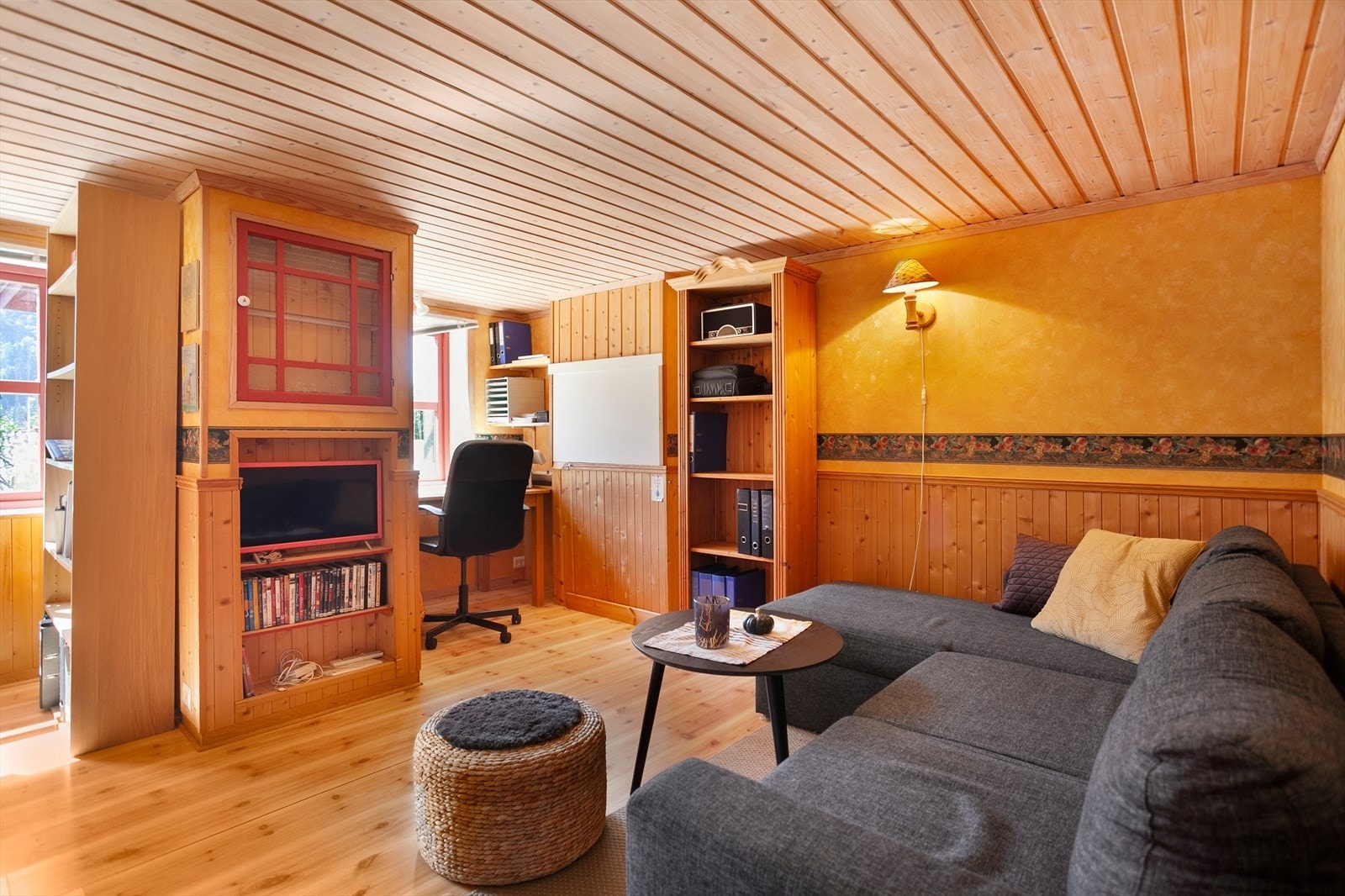 Det er gulvvarme på alle gulv i underetasjen. Galleribilde