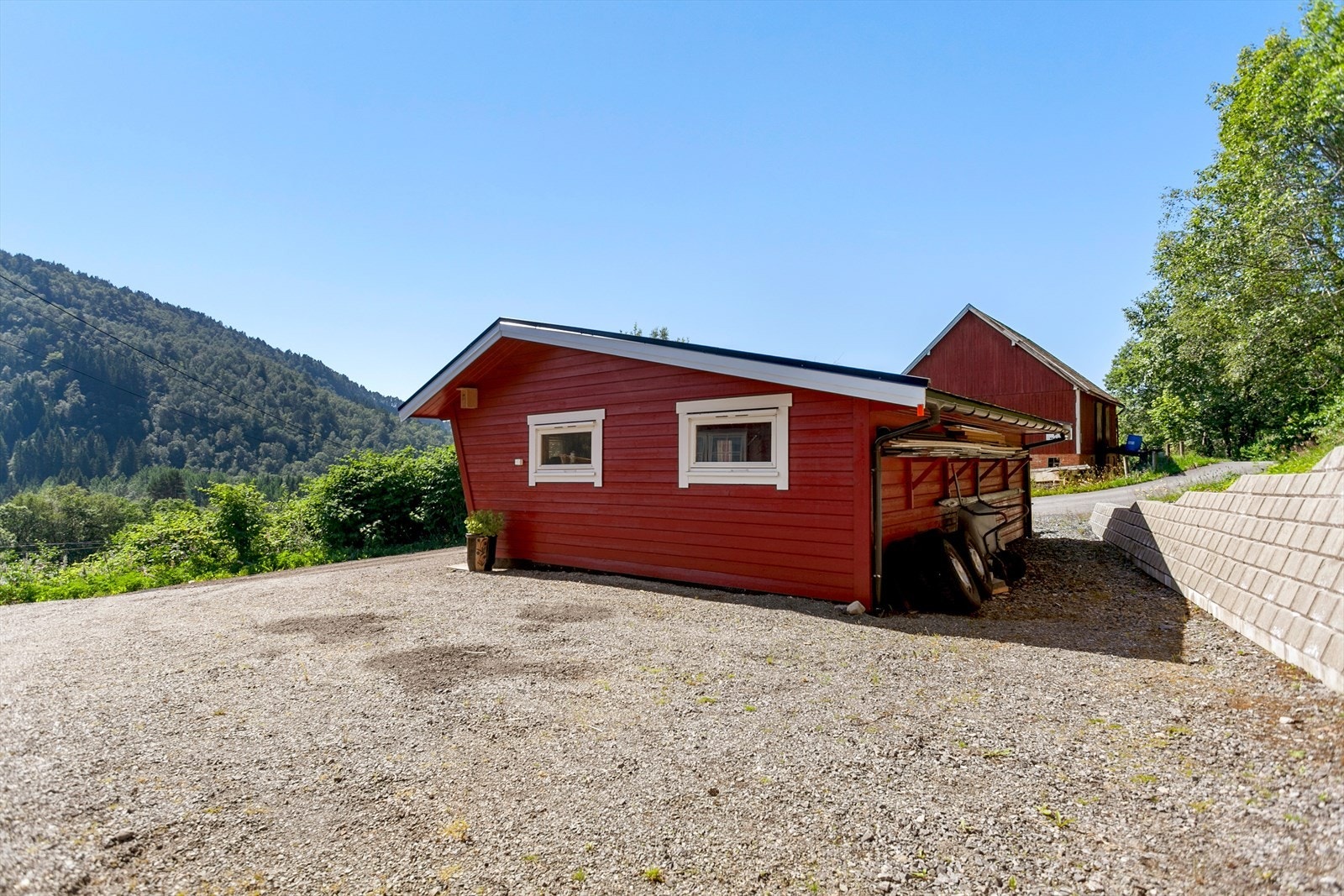 Gruslagt innkjørsel. Galleribilde