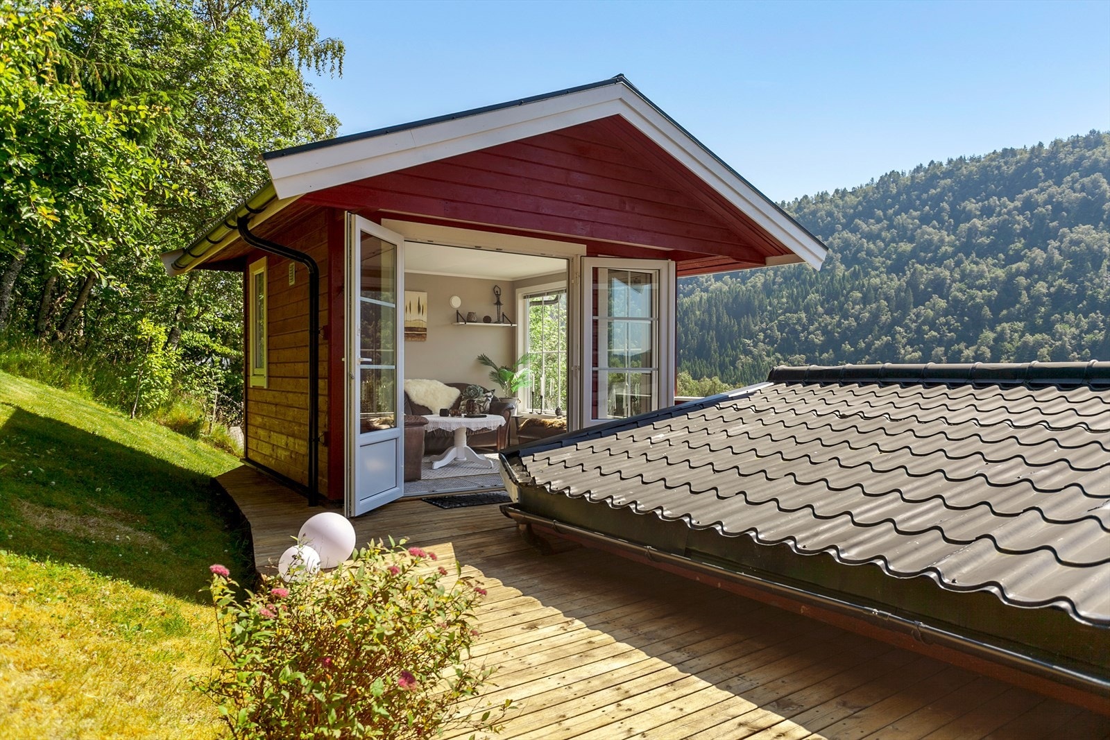 Hagestue. Galleribilde