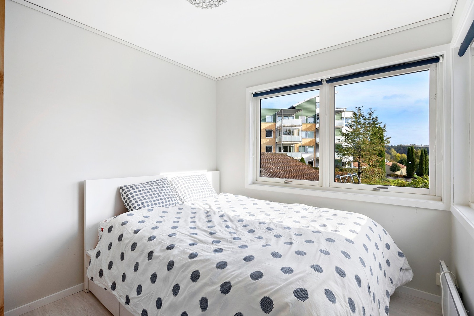 De to andre soverommene er noe mindre og passer utmerket som gjesterom, barnerom eller et praktisk hjemmekontor. Galleribilde