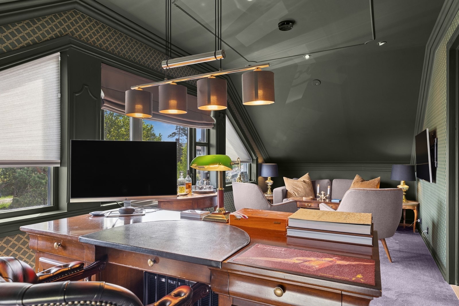 Et romslig og fleksibelt kontor på 13,7 kvm - ideelt som arbeidsplass, hobbyrom eller ekstra soverom, avhengig av behov. Galleribilde