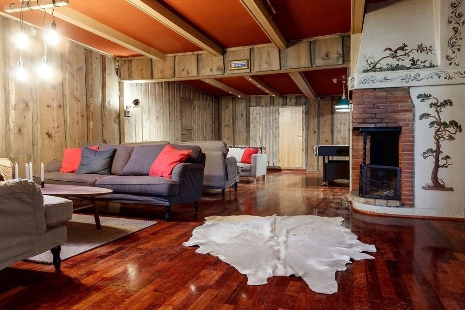 Felles peisestue Galleribilde