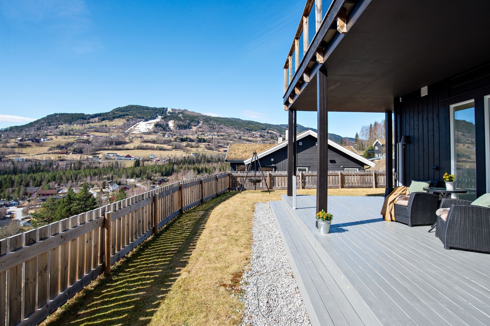 Her kan du nyte sommerens grillmåltid, og tidenes fyrverkeri på nyttårsaften! Galleribilde