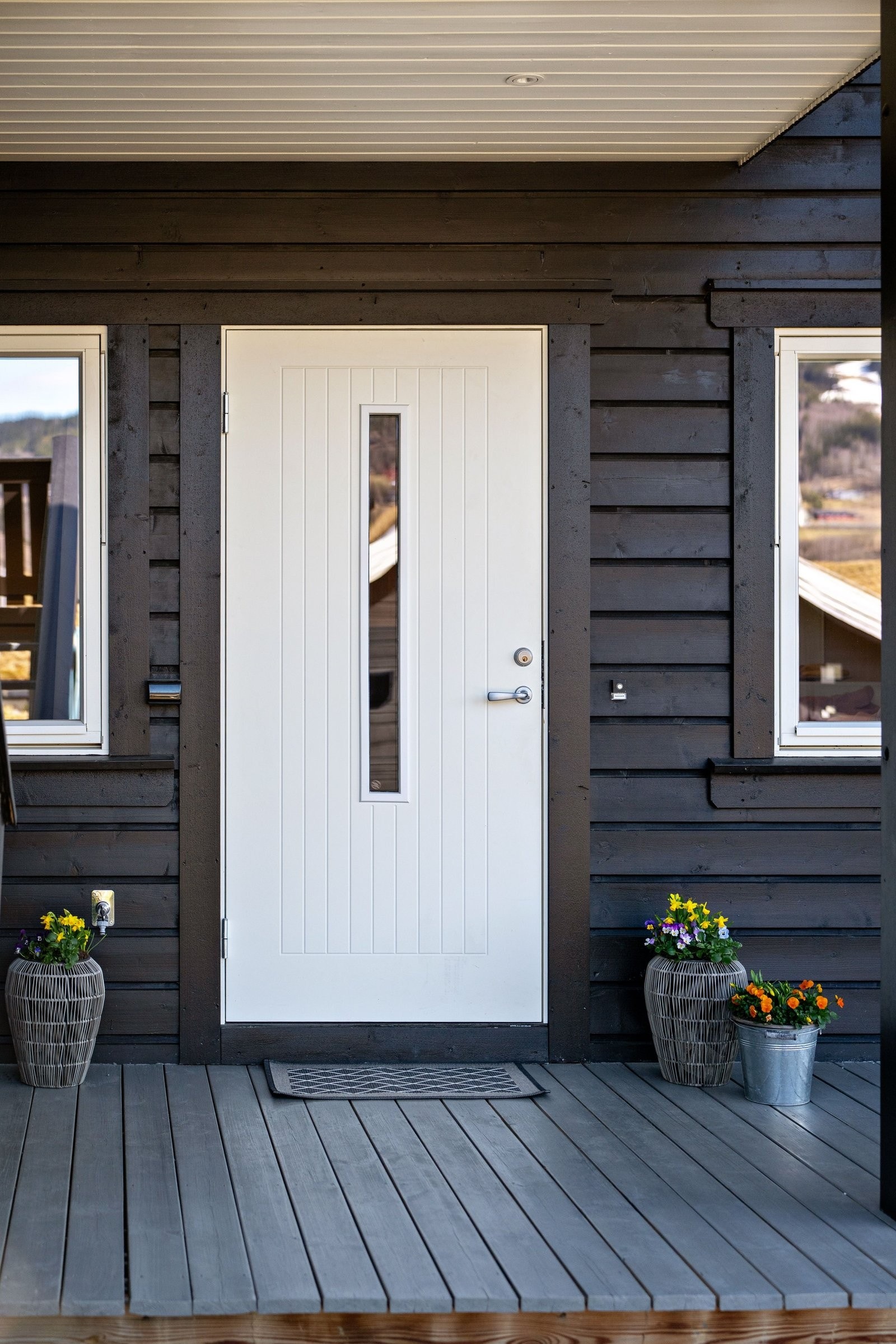 Inngangsparti med overbygg Galleribilde