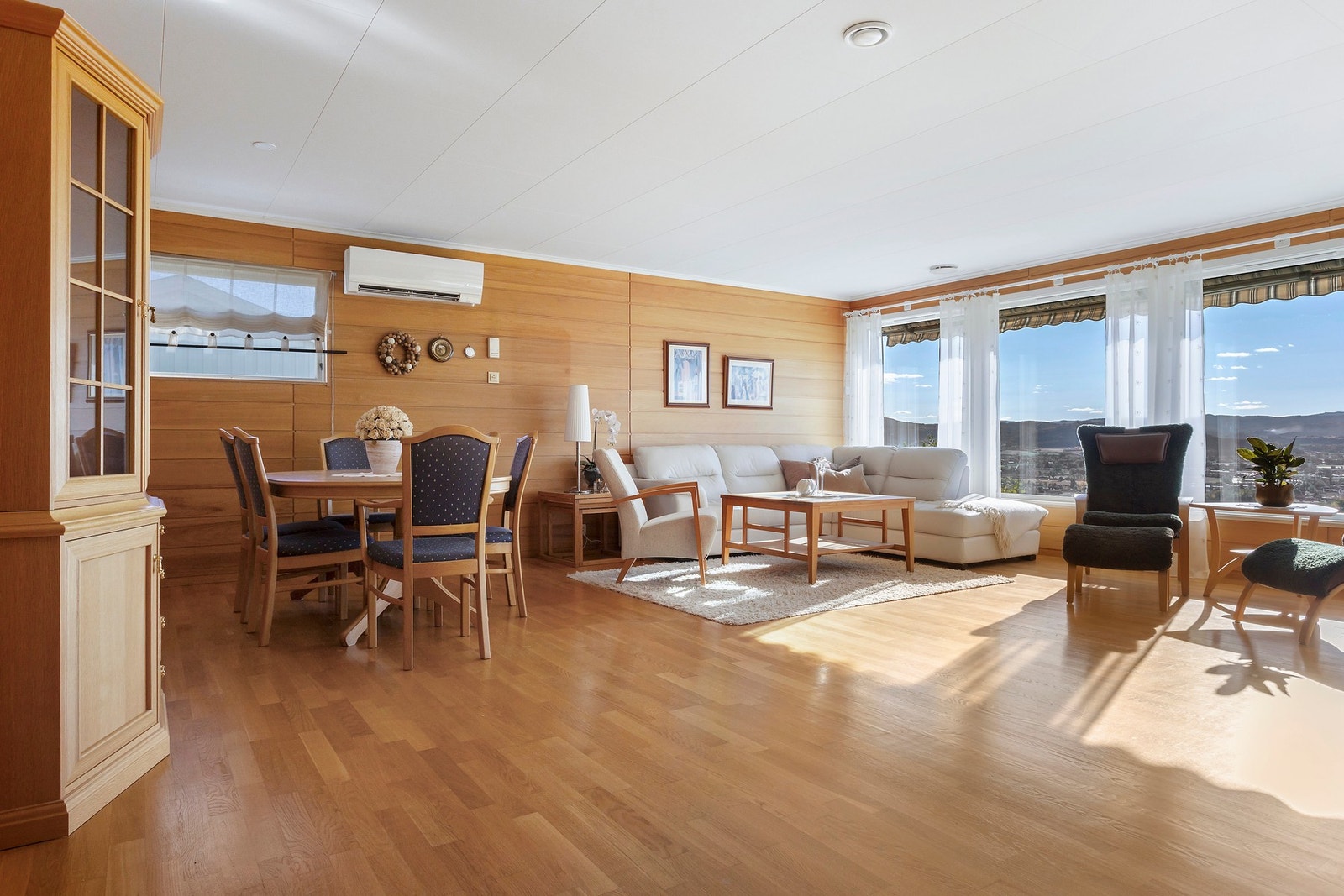 Stuen rommer hele 42,5 kvm Galleribilde