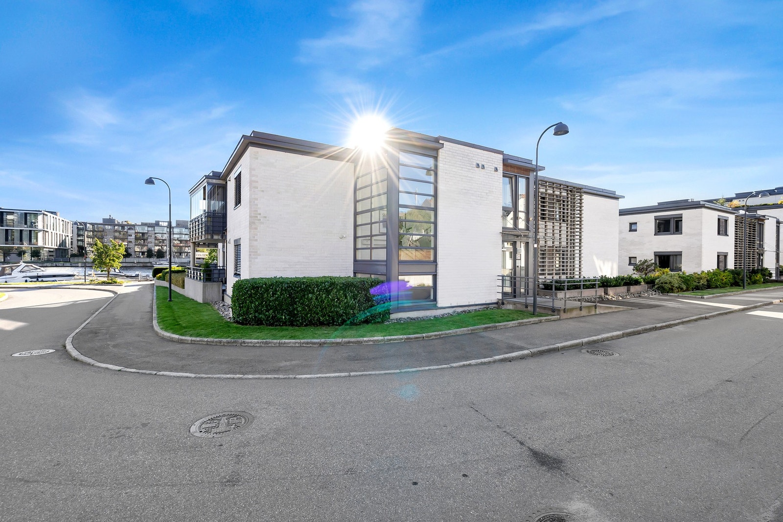 - Lahelle er et svært populært og attraktivt område som passer for deg som ønsker å ha det lettstelt og praktisk - Galleribilde