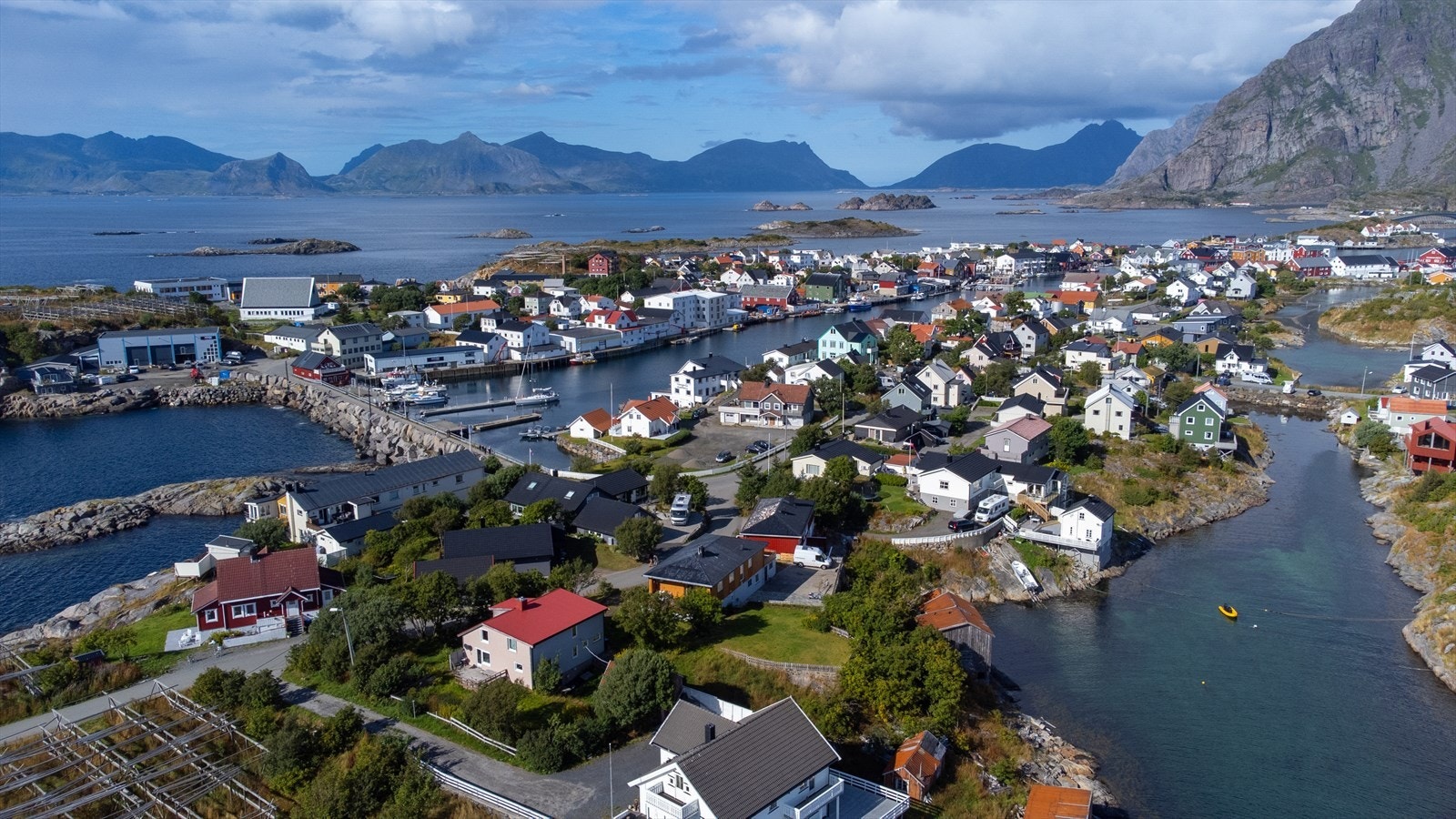 Idylliske Henningsvær Galleribilde