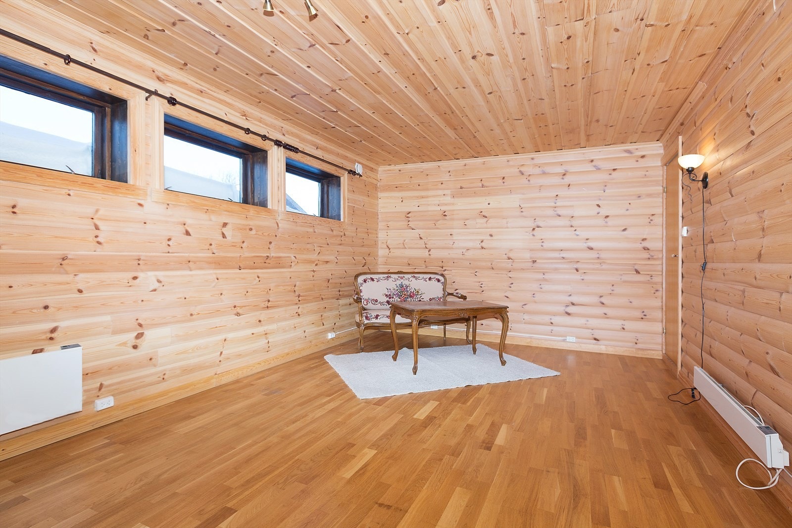 Kjellerstue - Underetasje Galleribilde