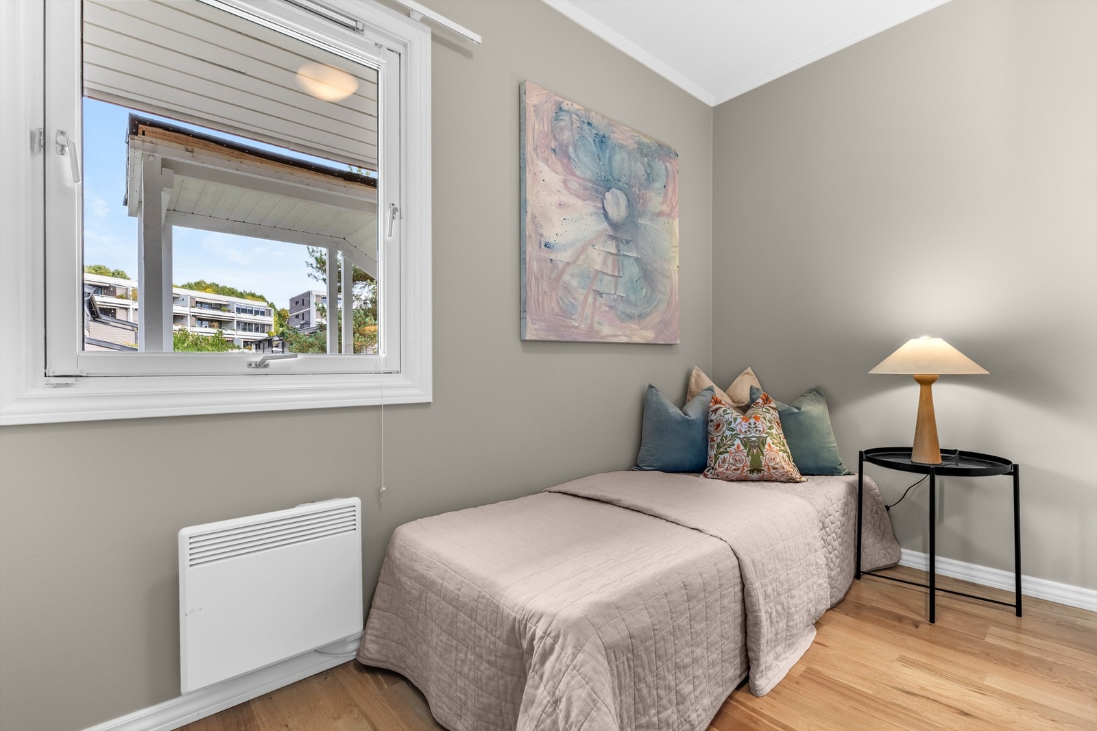 Soverom 2 med plass til seng Galleribilde