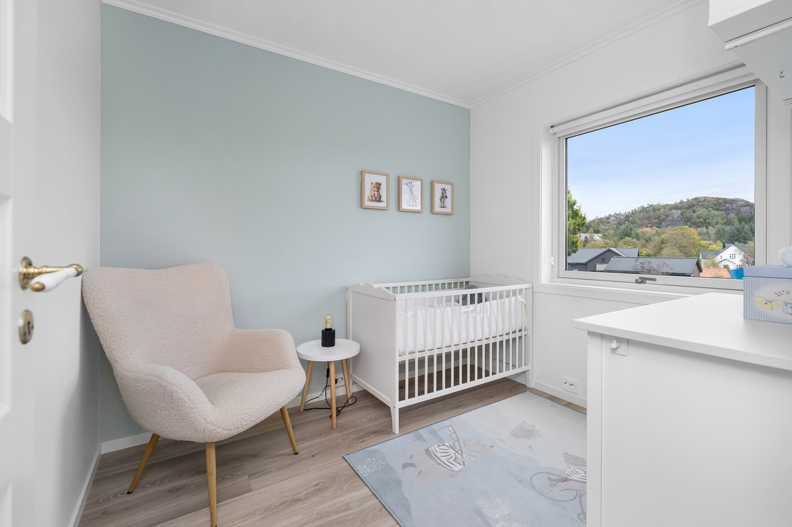 Det er totalt fire soverom i boligen. Galleribilde