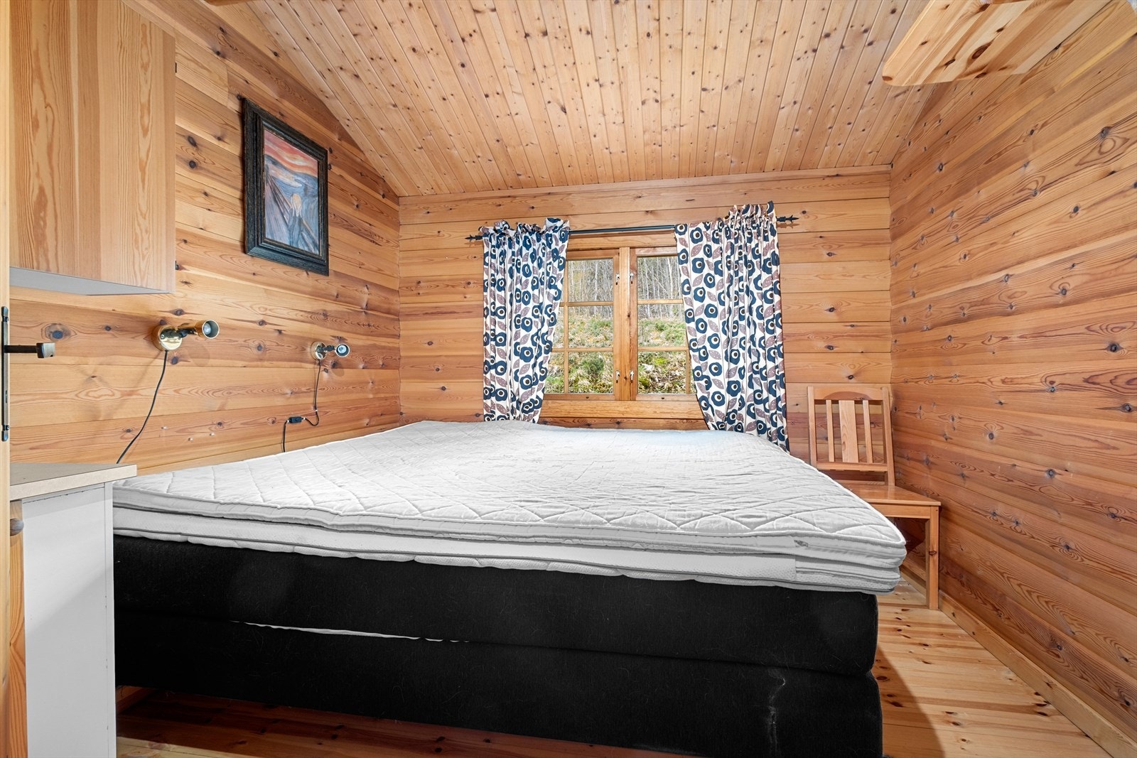 Det største soverommet måler 7,5kvm og har god plass til stor seng og lagring. Galleribilde