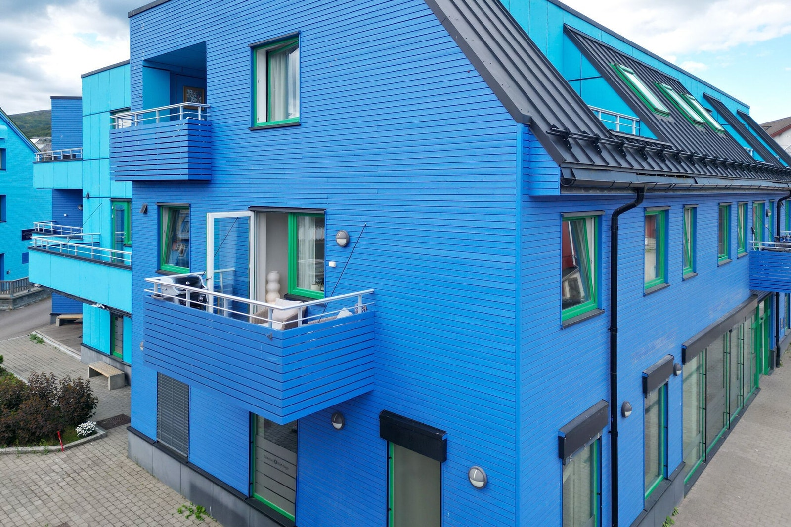 Her får du gjennomgående god standard, fin planløsning og god størrelse. Galleribilde