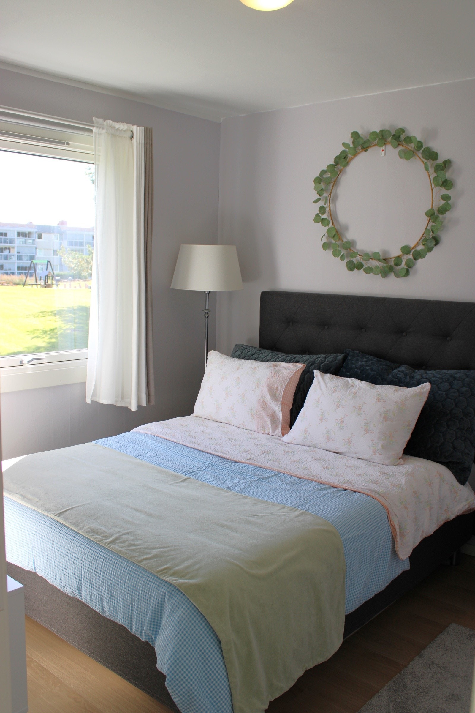 Det andre soverommet har adkomst fra kjøkkenet Galleribilde