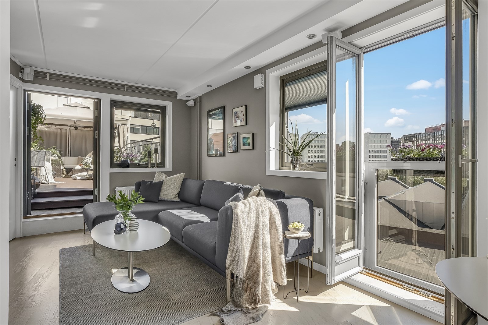 - Lys og hyggelig stue - Galleribilde