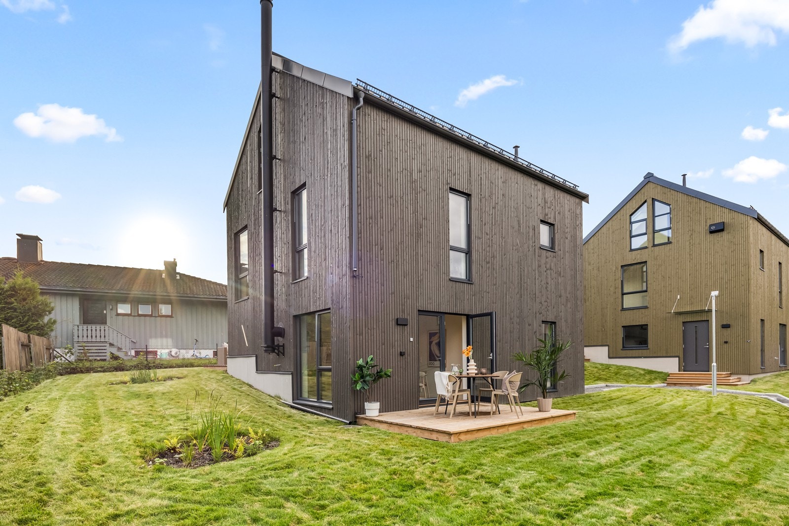 Brolandsveien 10b byr på grønne solrike uteområder og private markterrasser Galleribilde