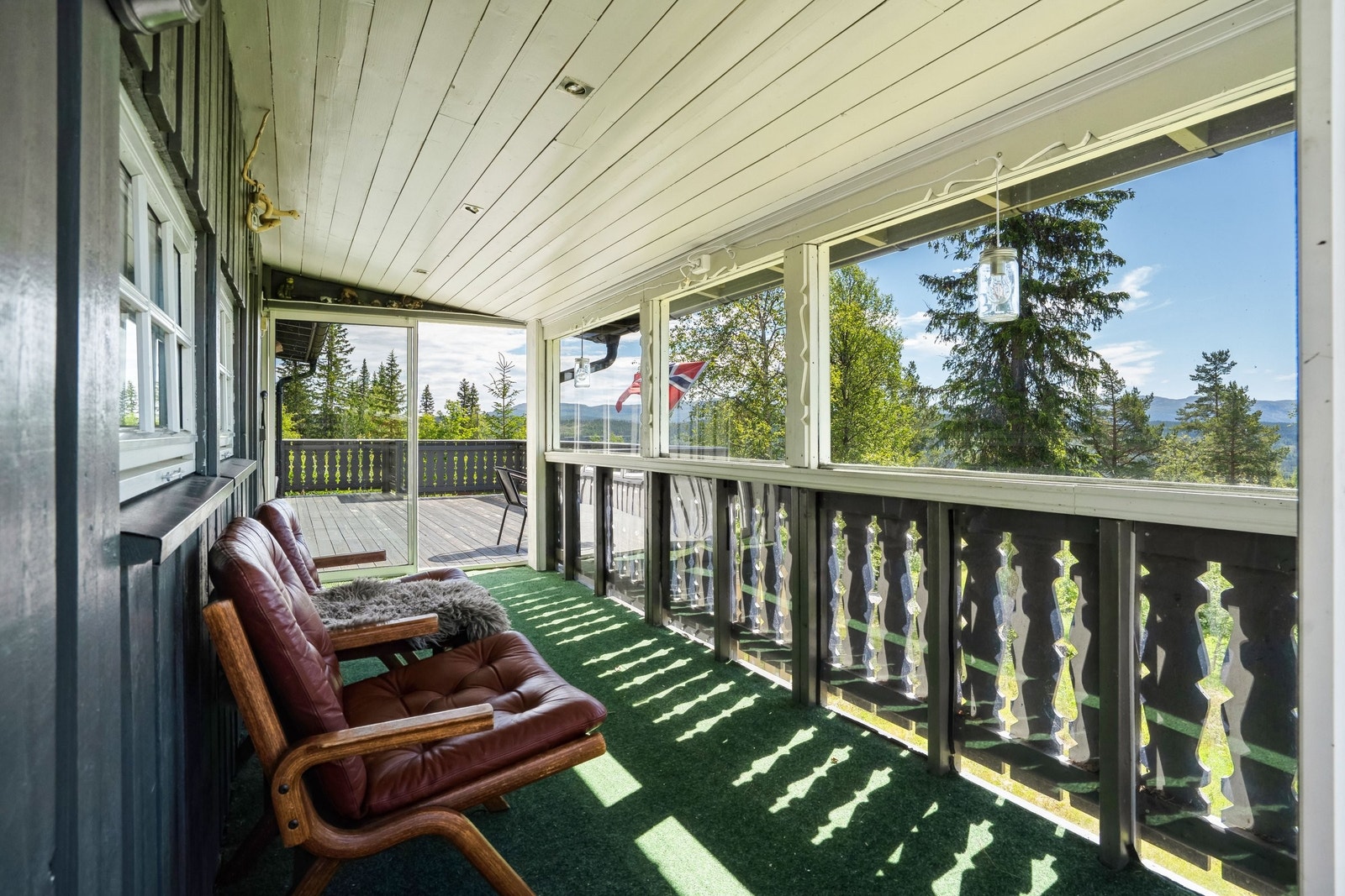 Innglasset balkong Galleribilde