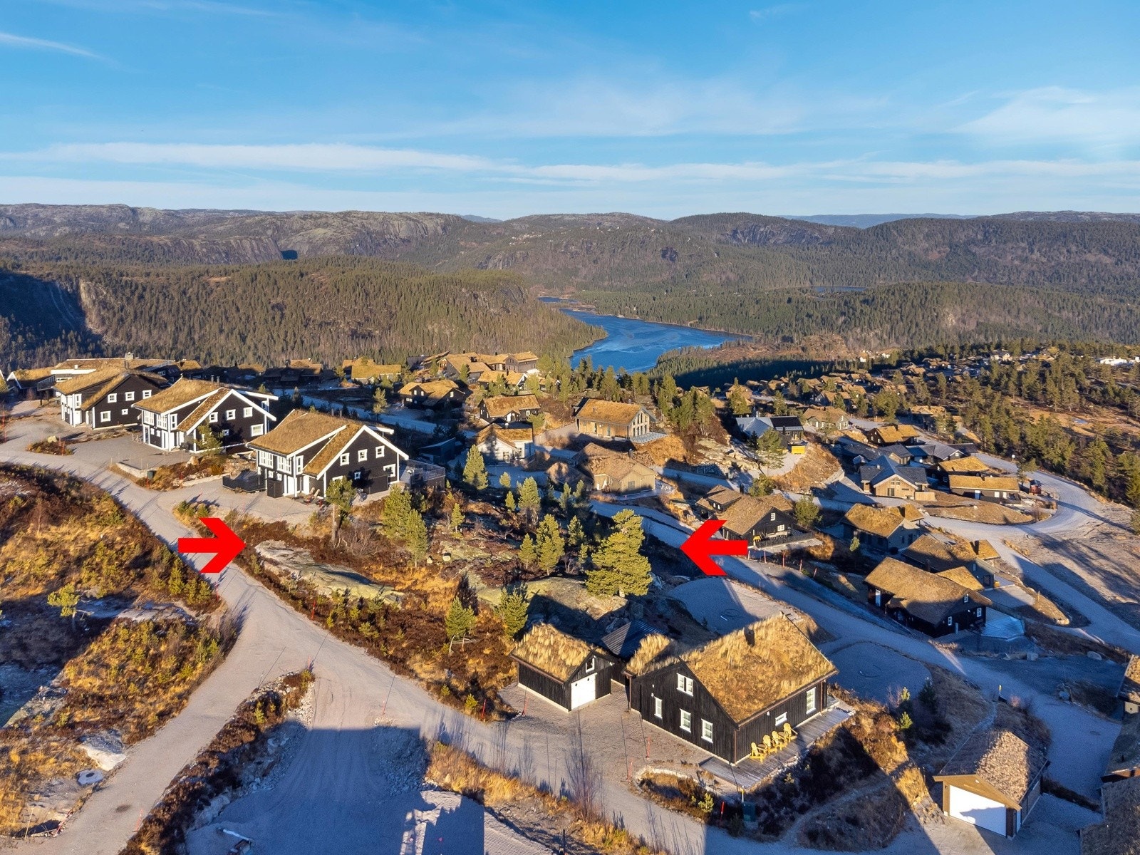 Beliggenhet, beliggenhet, beliggenhet...en av de bedre ! (Tomtemarkeringen er ca. Avvik kan forekomme) Galleribilde