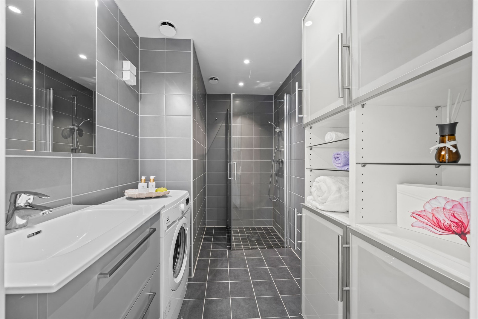 Nytt bad fra 2021 i regi av borettslaget. Galleribilde