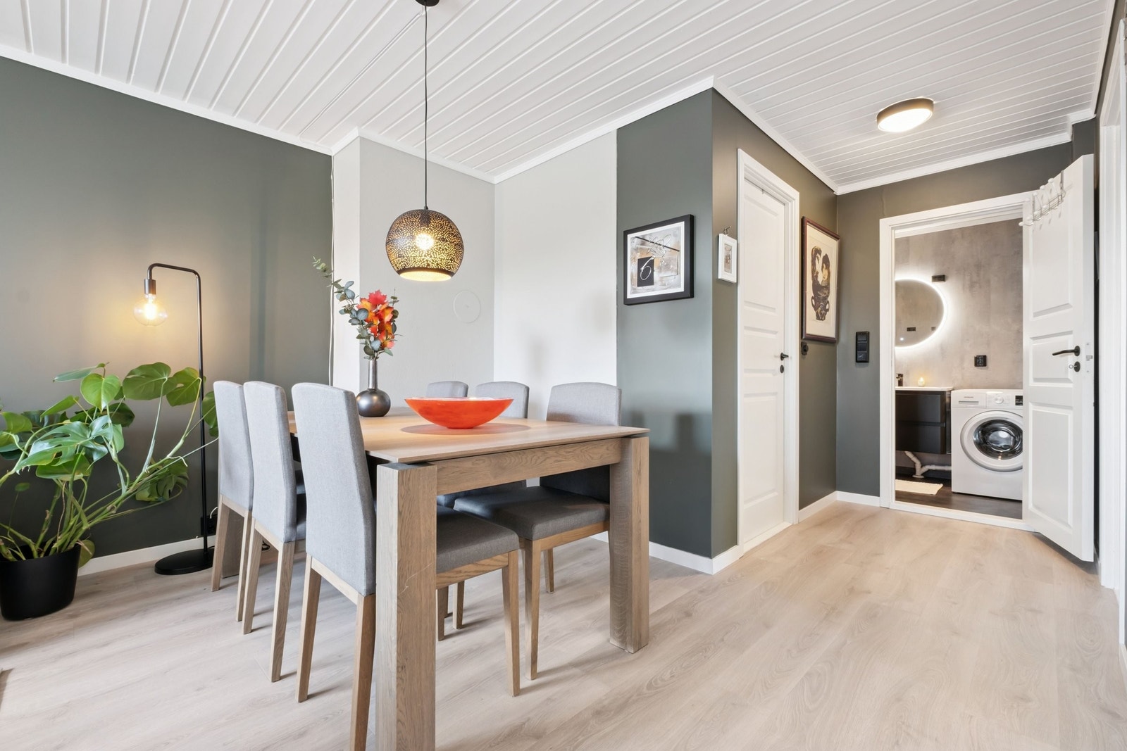 Plass til spisegruppe. Galleribilde