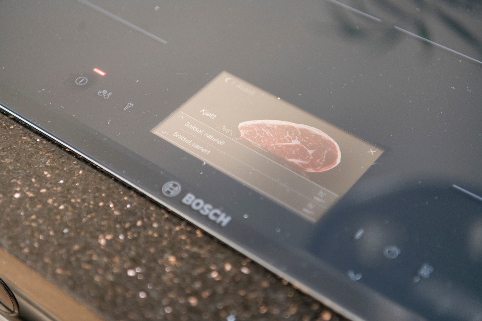 Stekeplaten har ulike innstillinger, for perfekt kjøtt.. Galleribilde