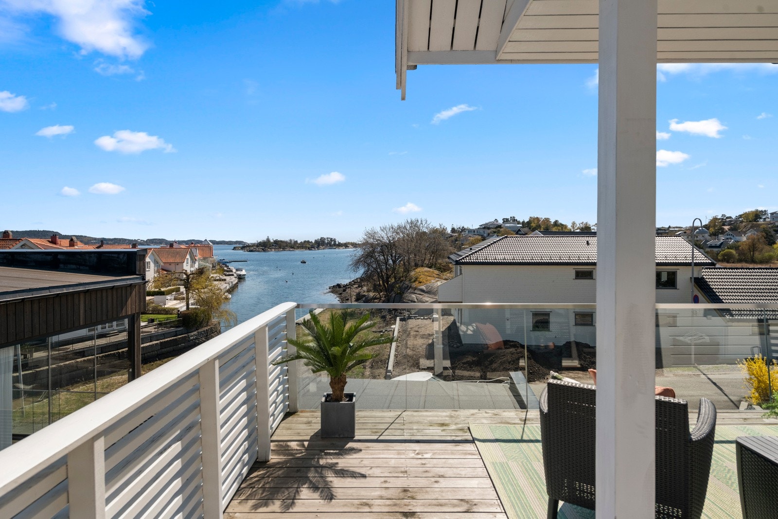 Nydelig utsikt! Denne må du komme å se for å få rette inntrykket! Galleribilde