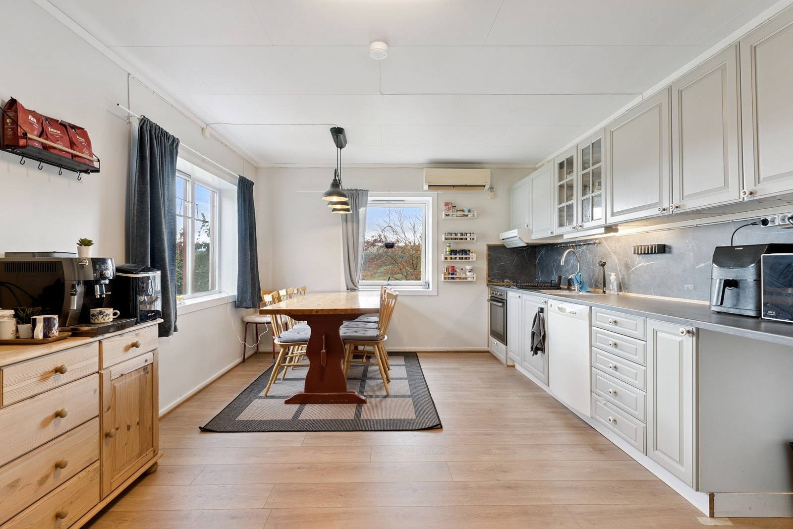 Kjøkken kårbolig Galleribilde