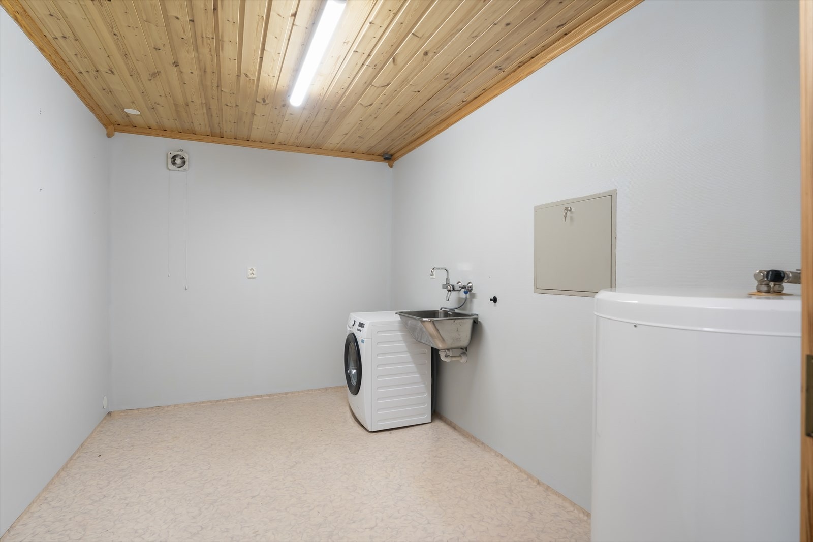 Vaskerom/bod underetasje Galleribilde