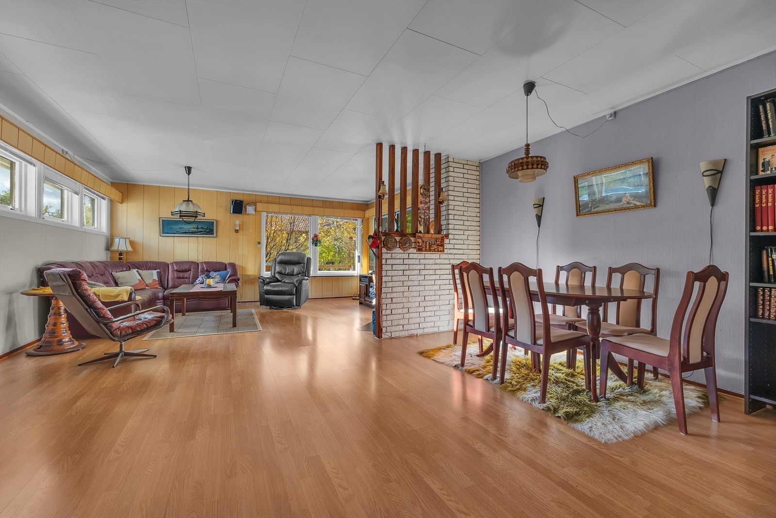 Stor stue med flere soner Galleribilde