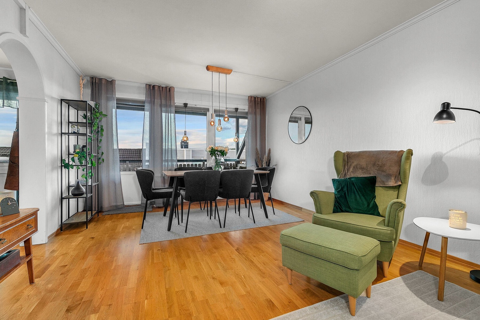 Leiligheten fremstår som moderne og innflytningsklar Galleribilde