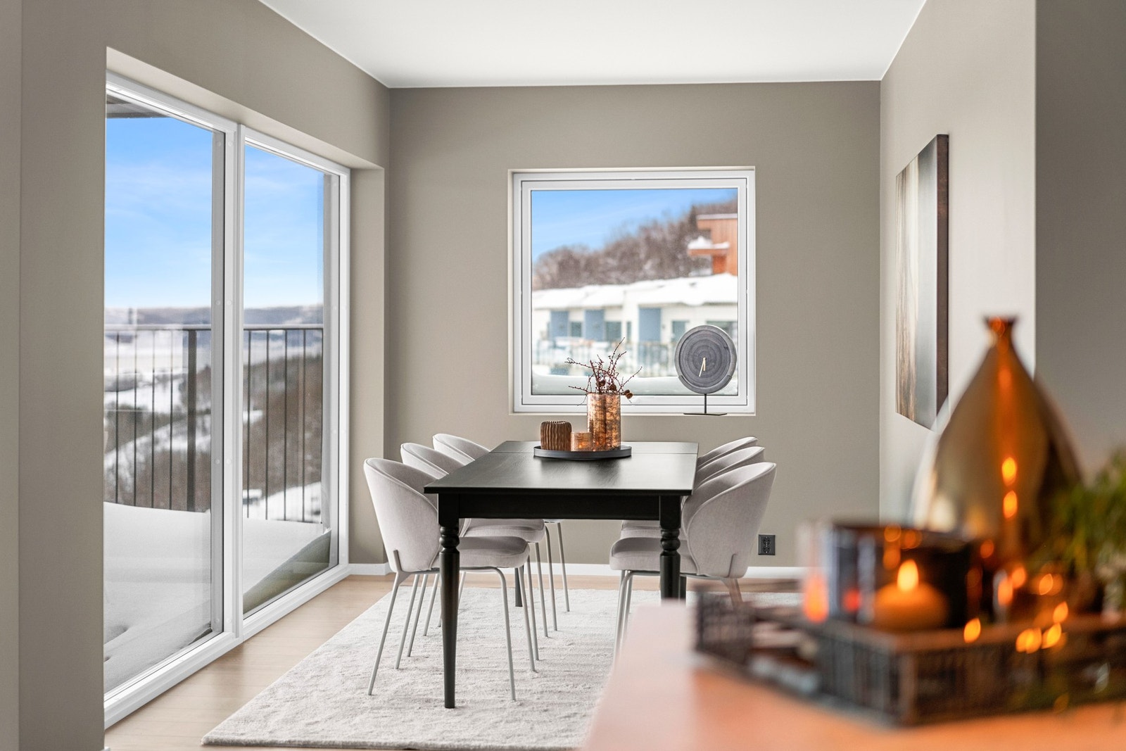 Spiseplassen kan gjøres om til et soverom ved behov. Galleribilde