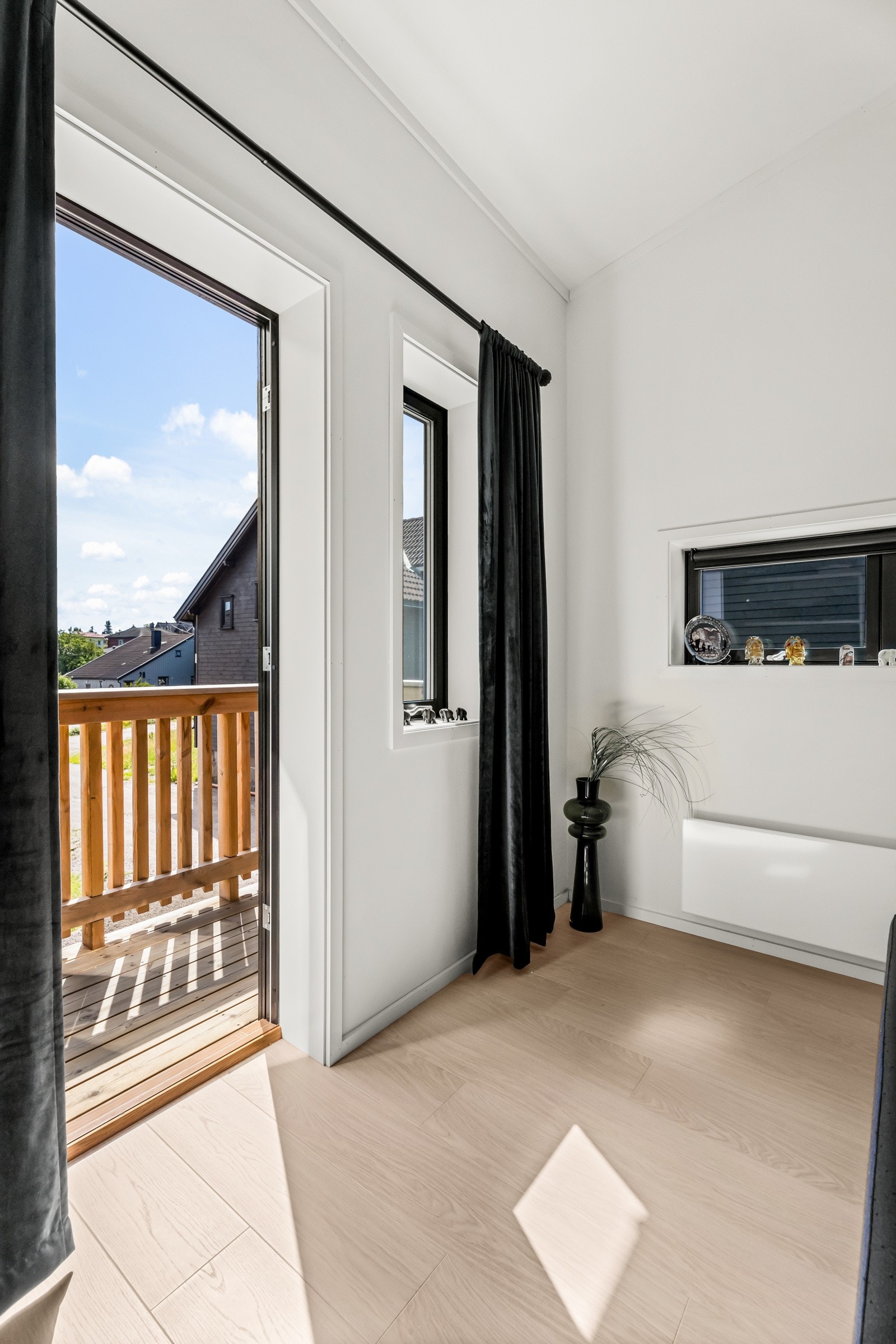 Utgang til balkongen fra soverommet Galleribilde