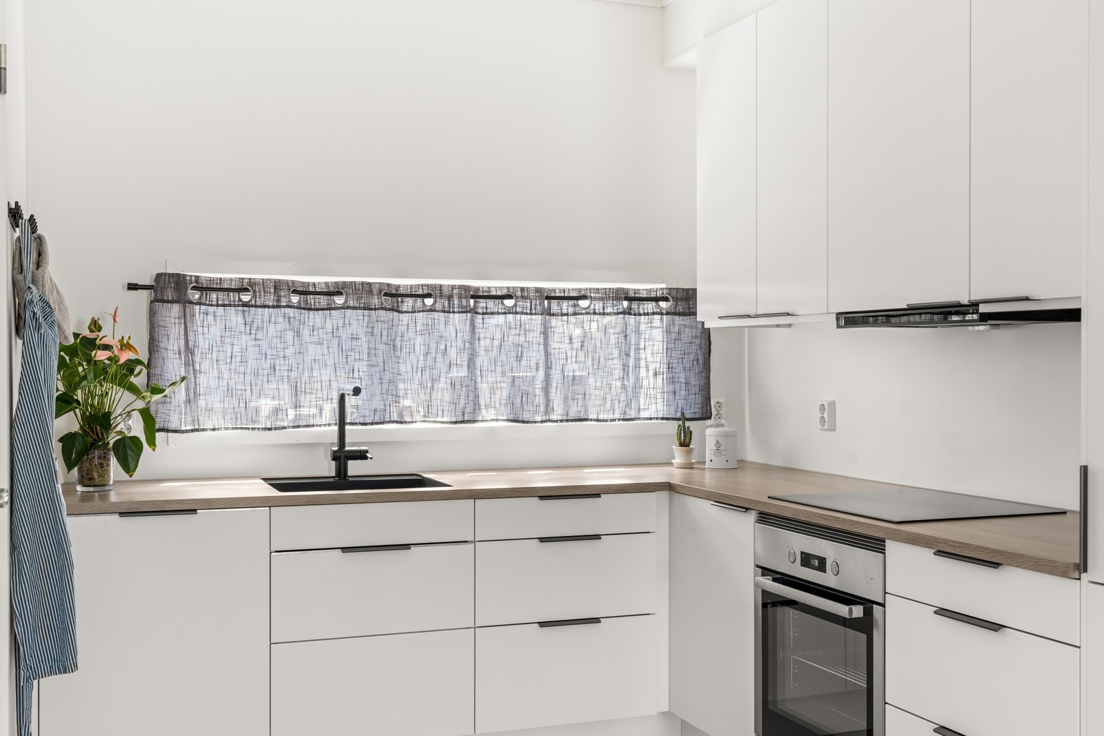 Benkeplate i laminat Galleribilde