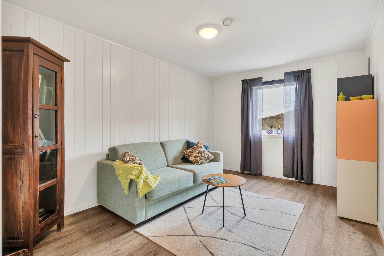 Romslig soverom. Galleribilde