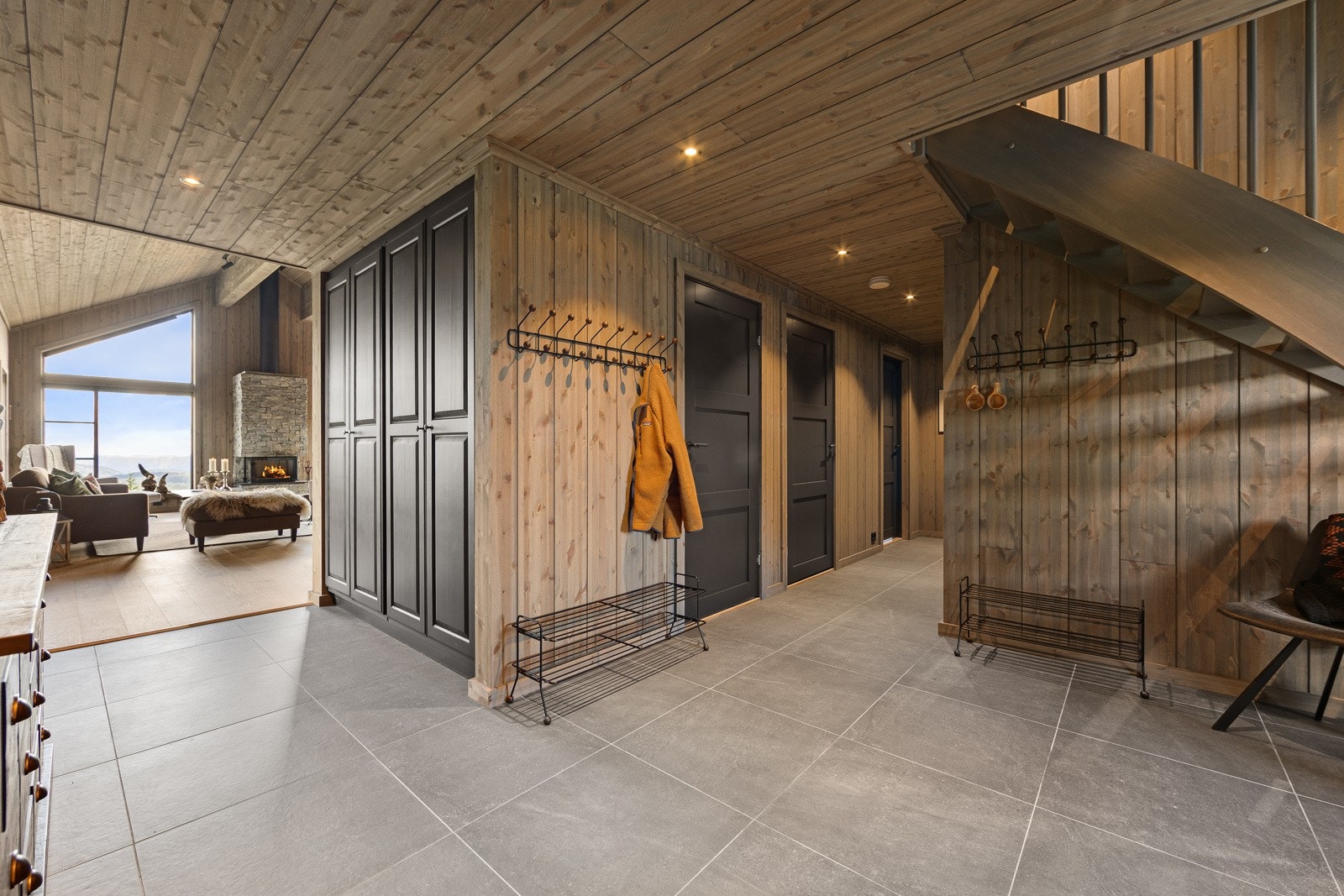 Gang vender mot soverom og bad. Galleribilde