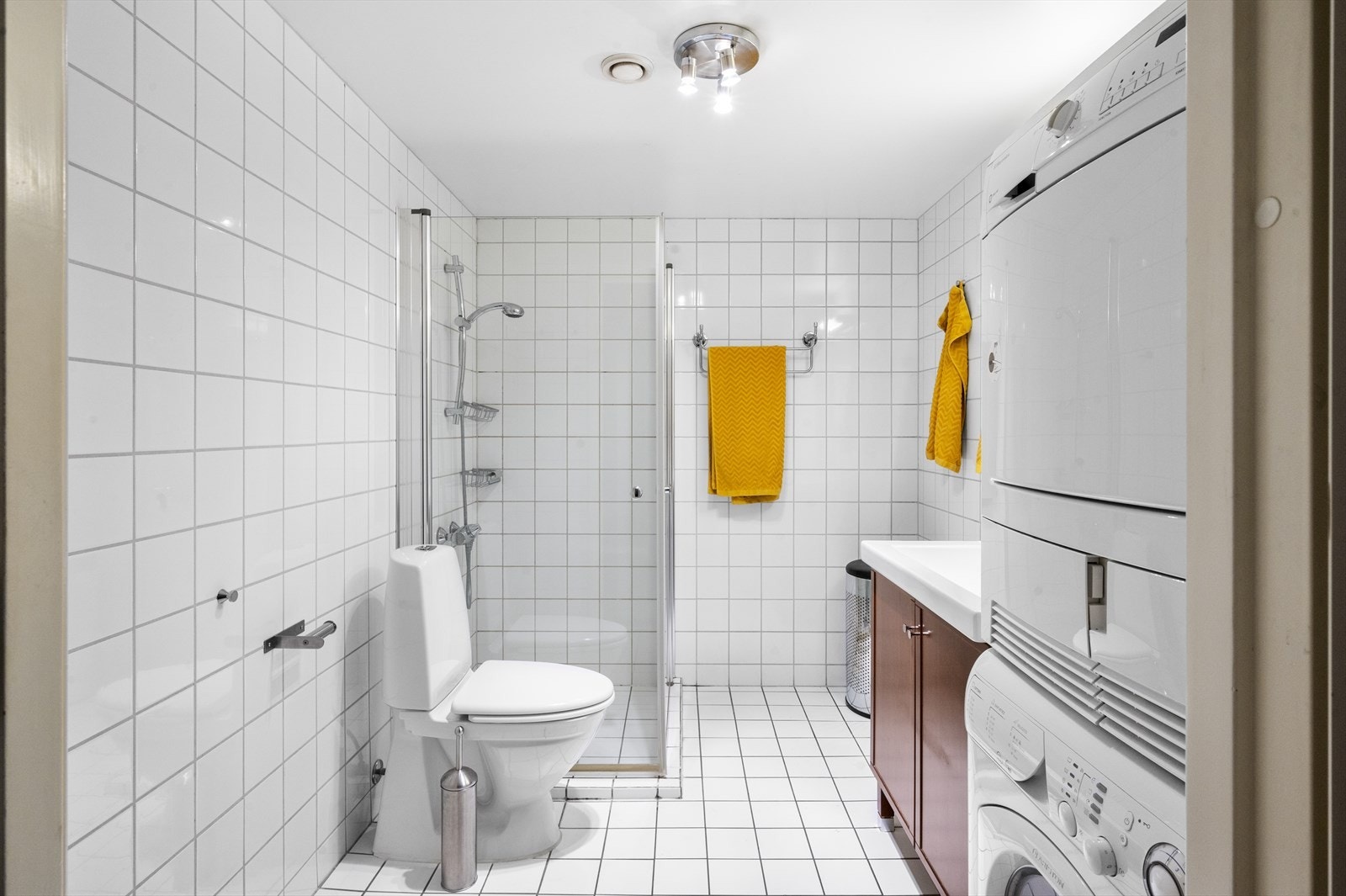 Det er opplegg for både vaskemaskin og tørketrommel Galleribilde