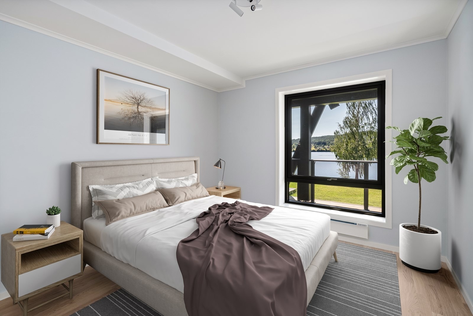 Fra soverommet har du en utsikt mot vannet man skal lete lenge etter, et nydelig blikkfang å våkne til.
Bildet er digitalt stylet all den tid boligen er helt ny. Galleribilde