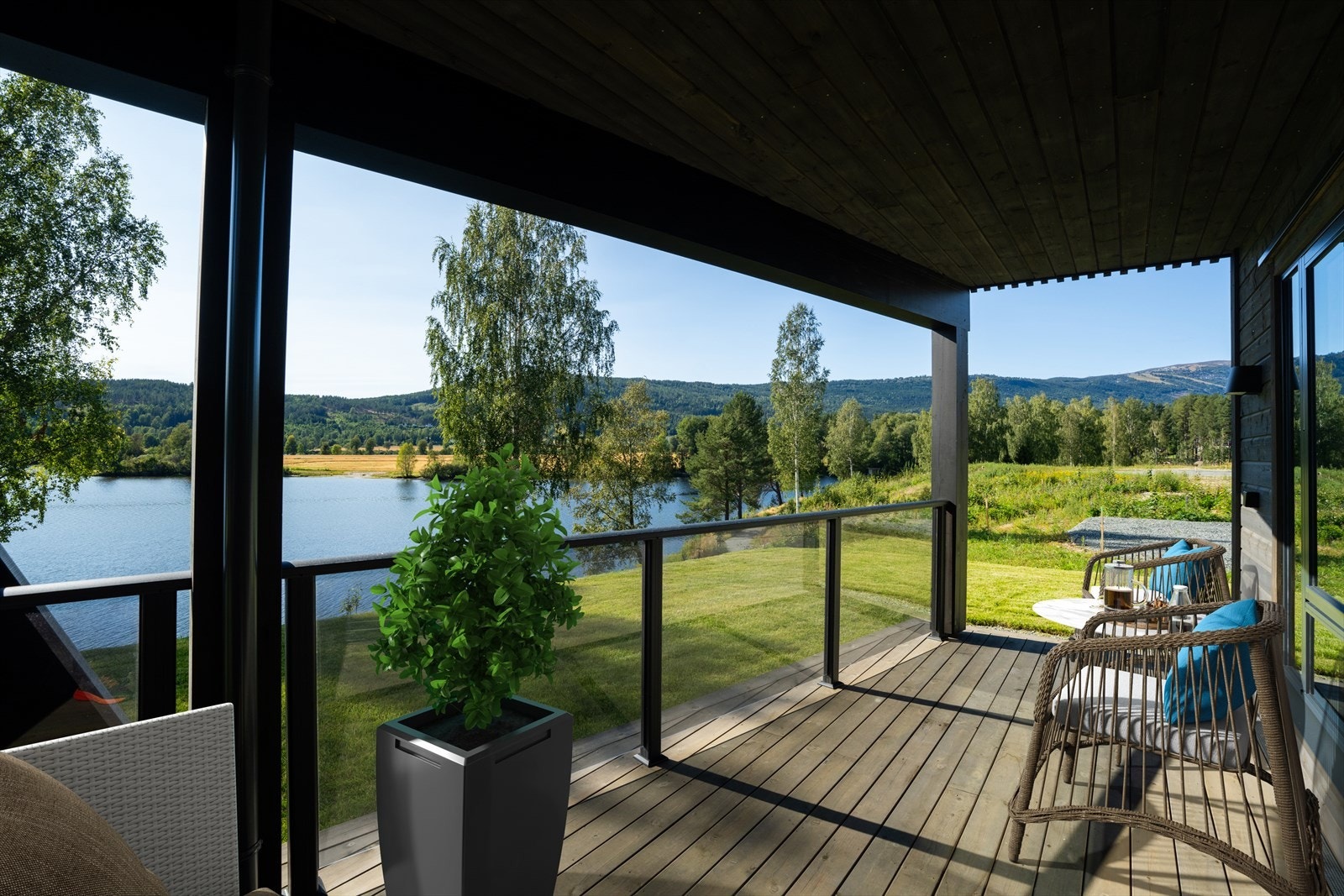 Veranda og eksklusiv bruksrett til tilliggende hage Galleribilde