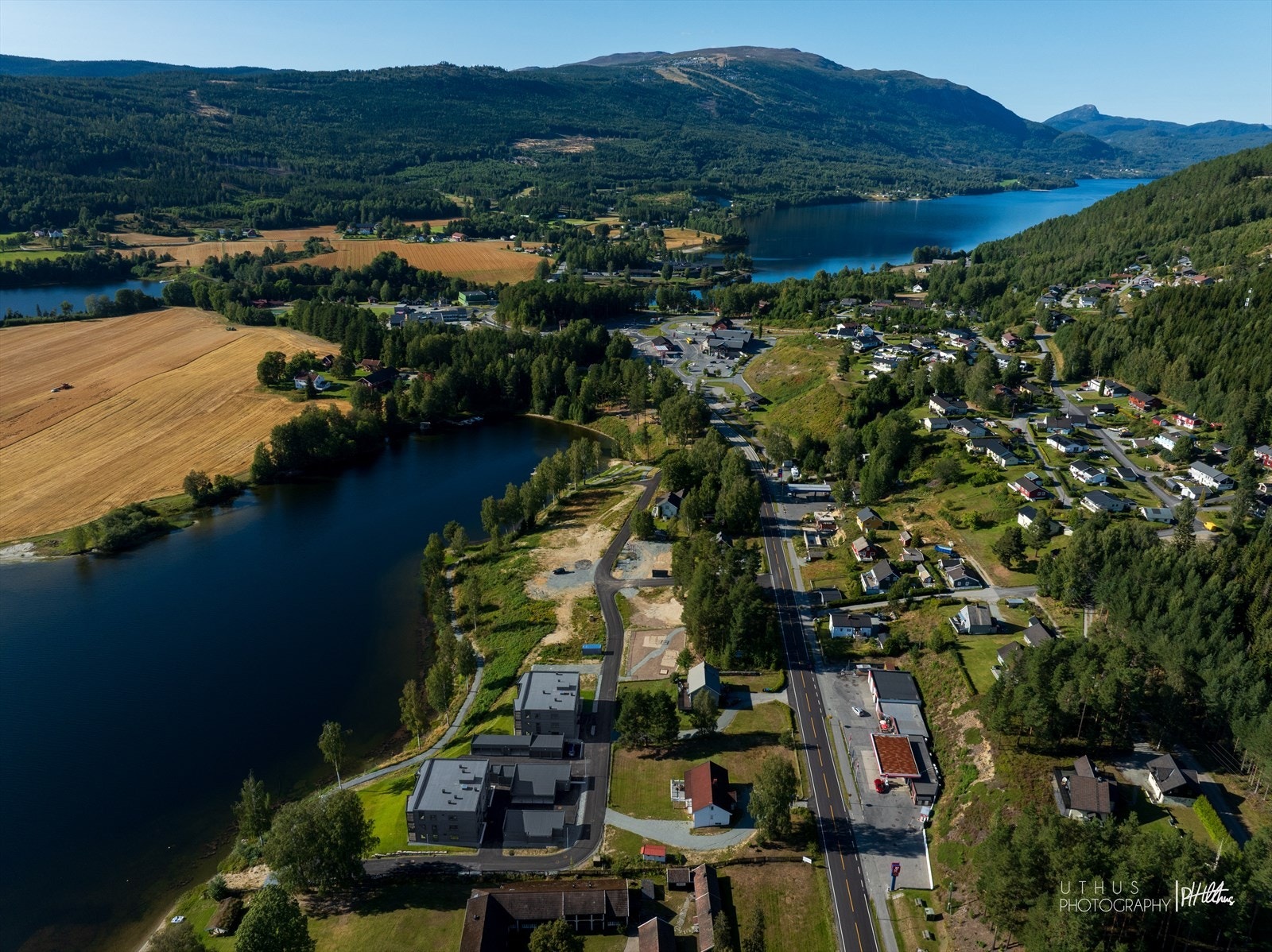 Fra boligen har du gåavstand til Noresund sentrum, praktisk i hverdagen. Galleribilde