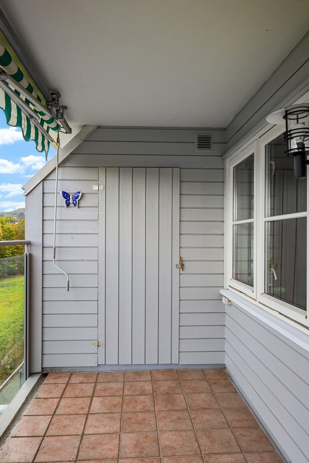 Ekstra bod på balkongen. Medfølger også kjellerbod Galleribilde