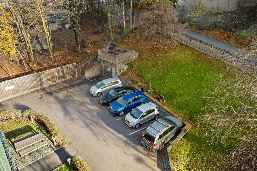 Sameiet disponerer 30 parkeringsplasser til utleie etter venteliste Per i dag er det 2 på venteliste. Galleribilde