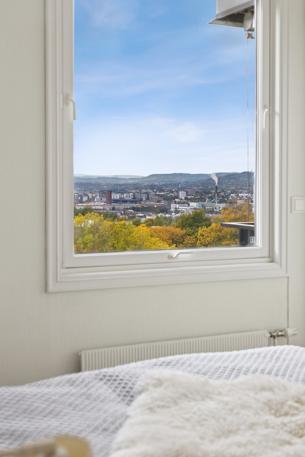 Nydelig utsikt fra soverommet. Galleribilde