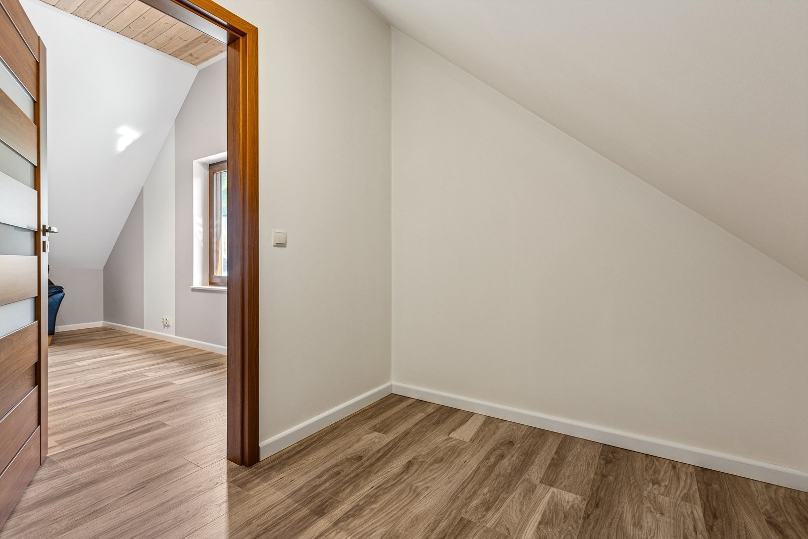 Walk-in. Galleribilde