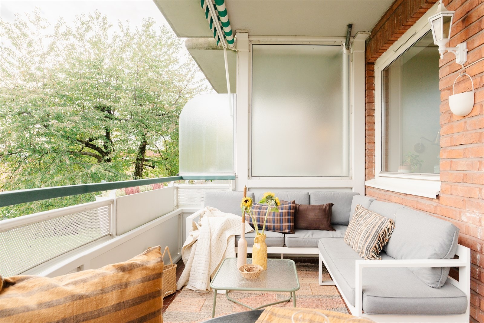 I følge selger har du solen fra morgen til sen ettermiddag på sommeren Galleribilde