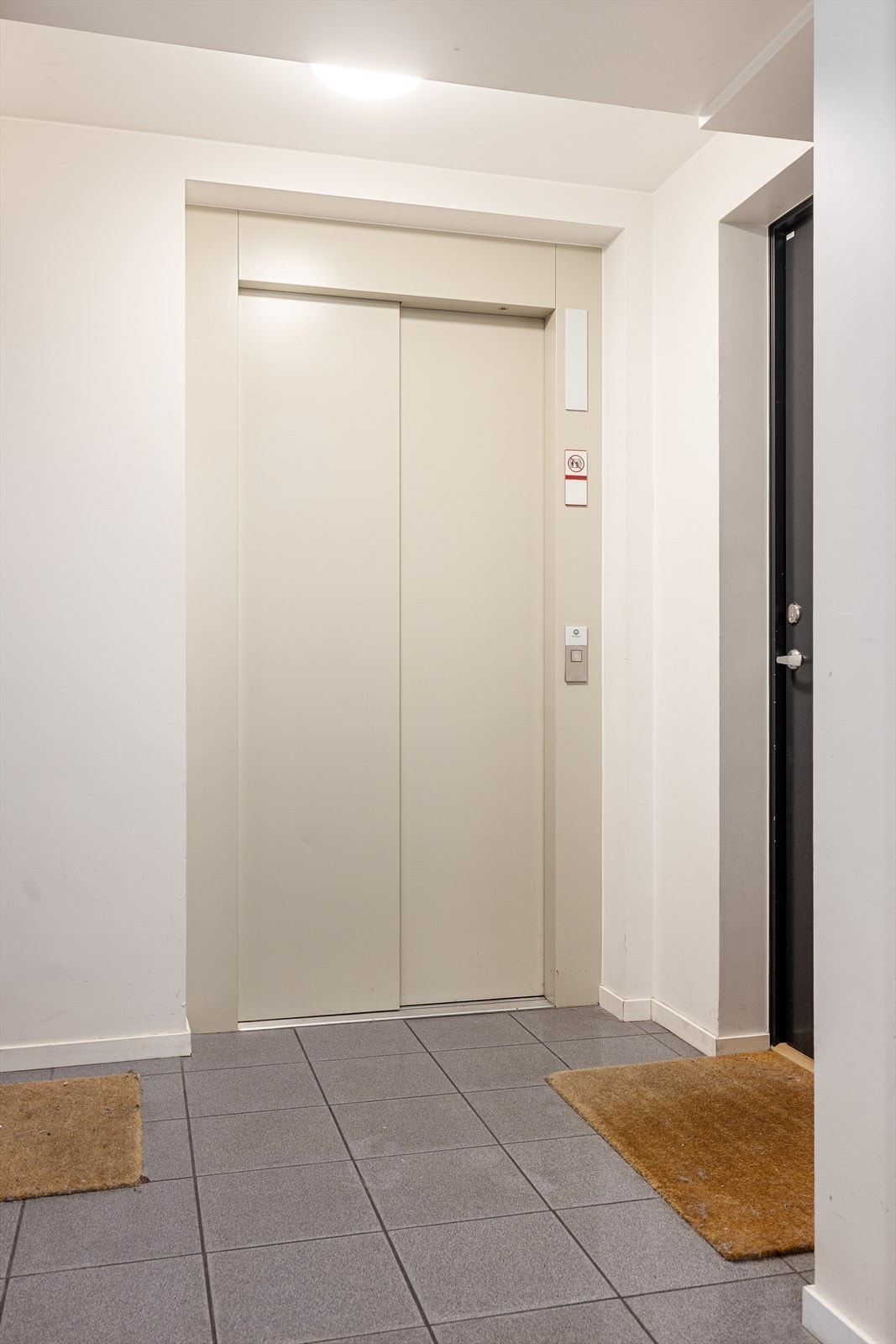 Det er også heis i bygget hvis man trenger det. Galleribilde