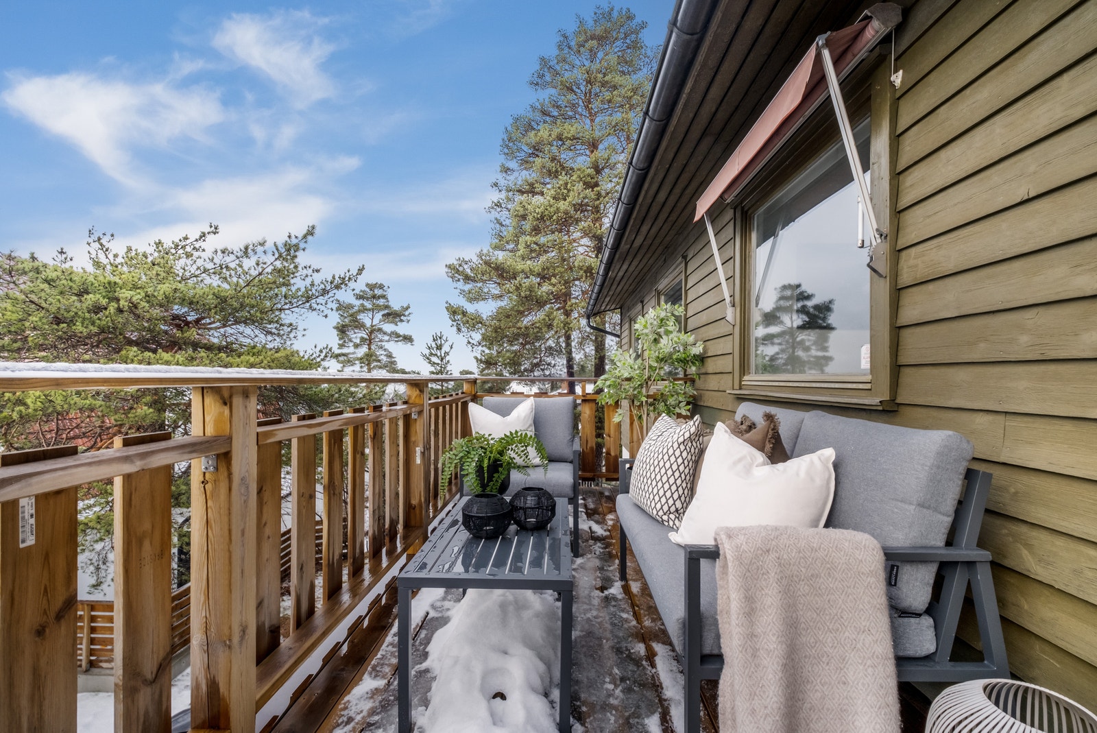 Terrasse med havutsikt Galleribilde