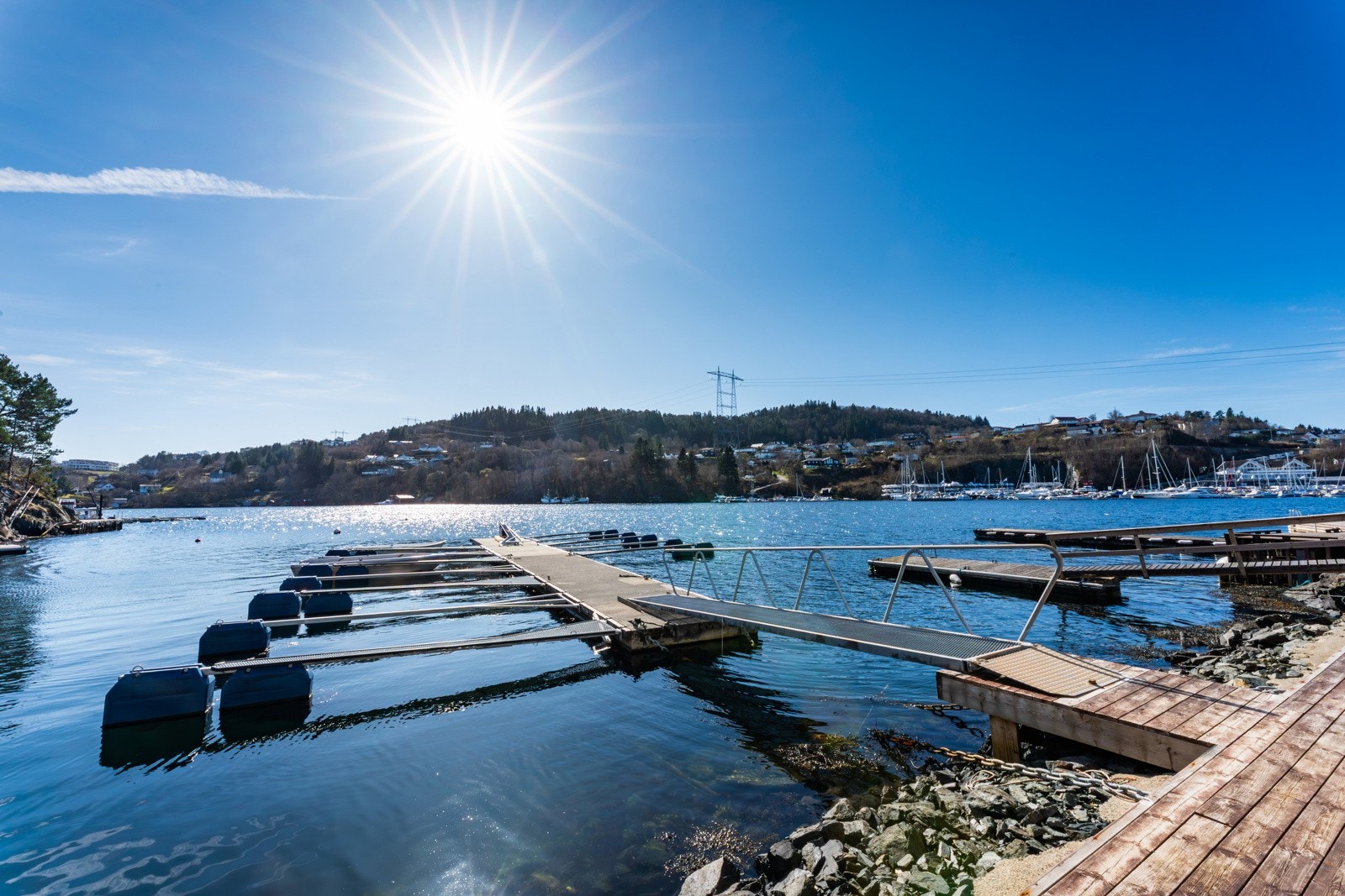 Medfølger båtplass i anlegget, til venstre Galleribilde
