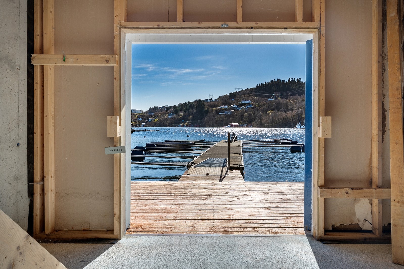 Nasut nede med plass til småbåter og det meste av maritime gjenstander Galleribilde