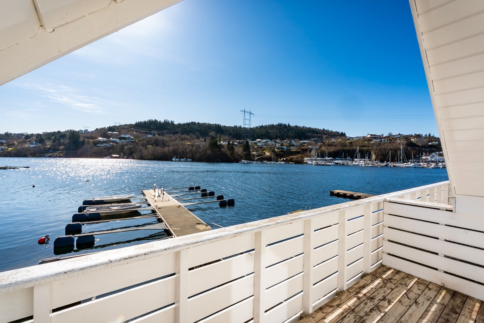 Nyt innerste del av Grimstadfjorden Galleribilde