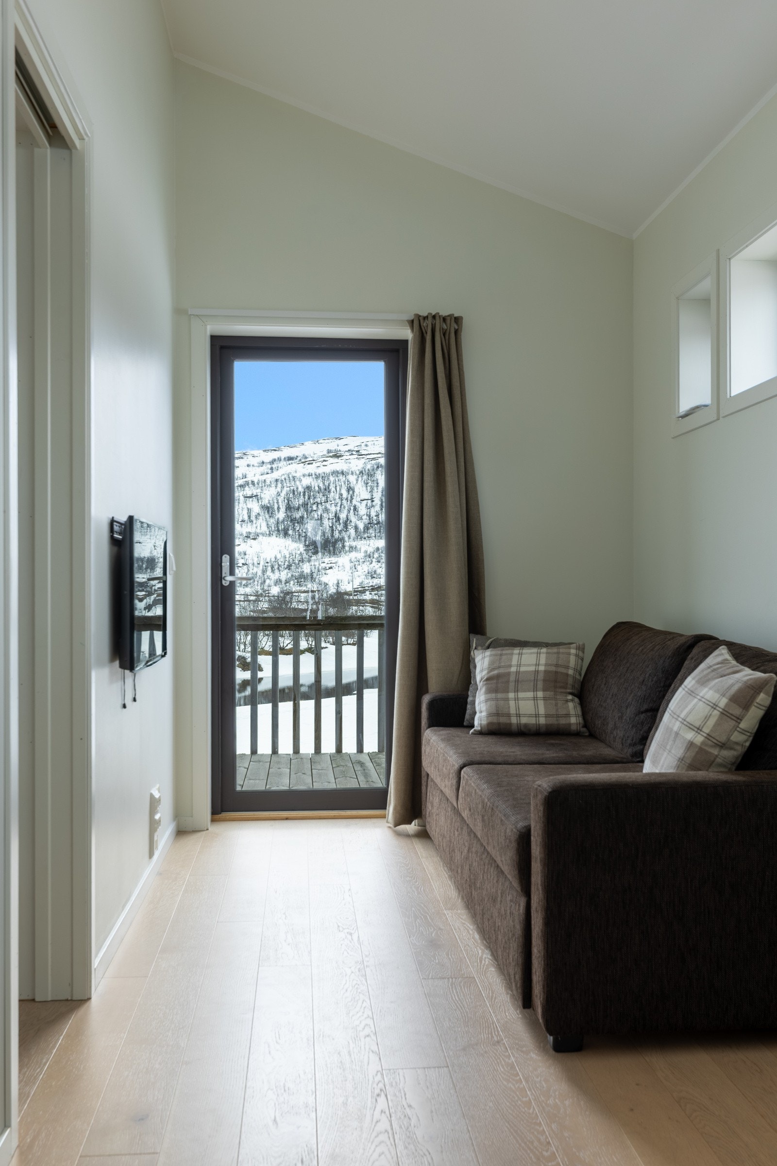 Loftet har tre soverom, bad/vaskerom og gangareal innredet som tv-stue. Galleribilde