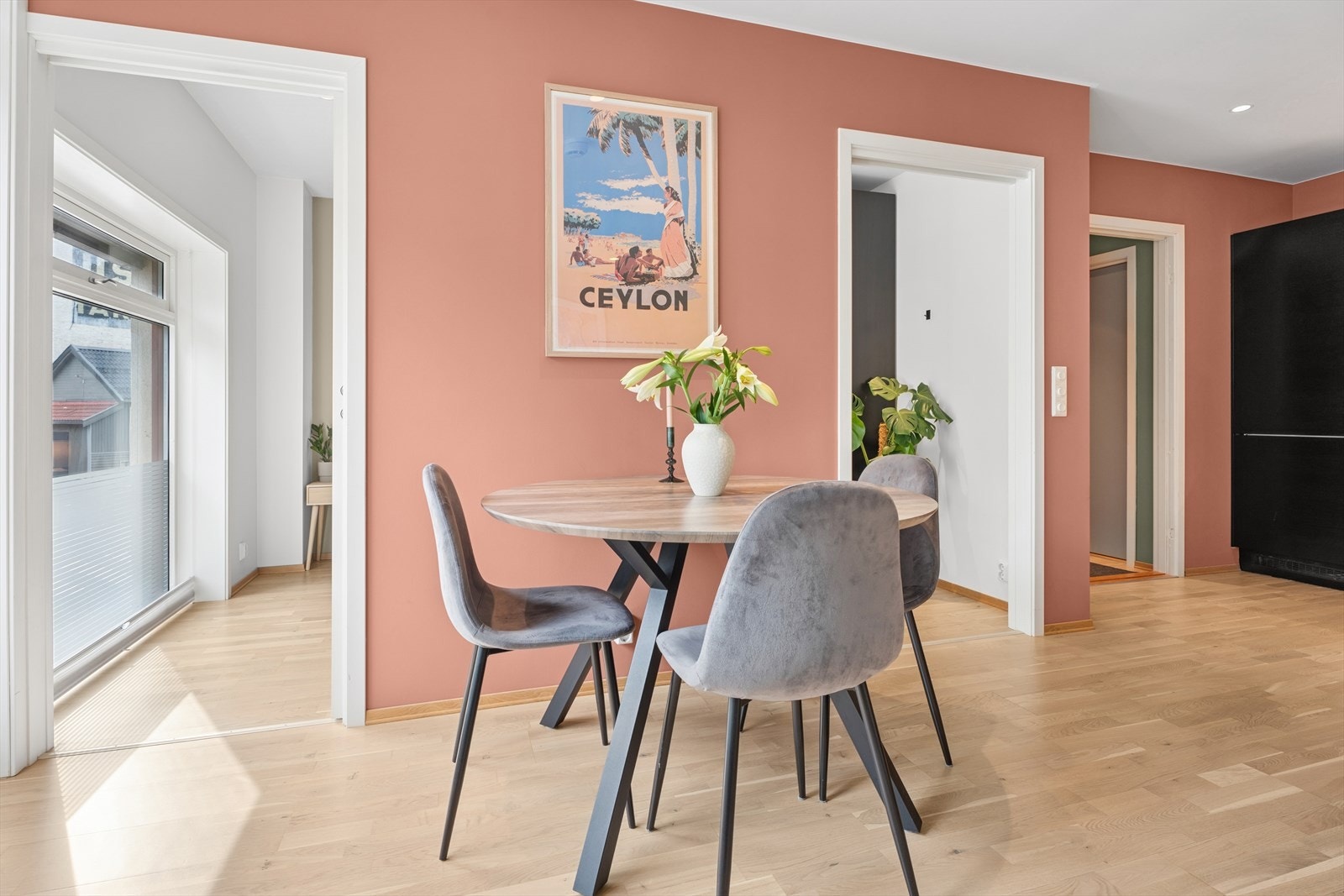 Lun og fin spisepalss for koselige middager og rolige kaffestunder om morgenen. Galleribilde